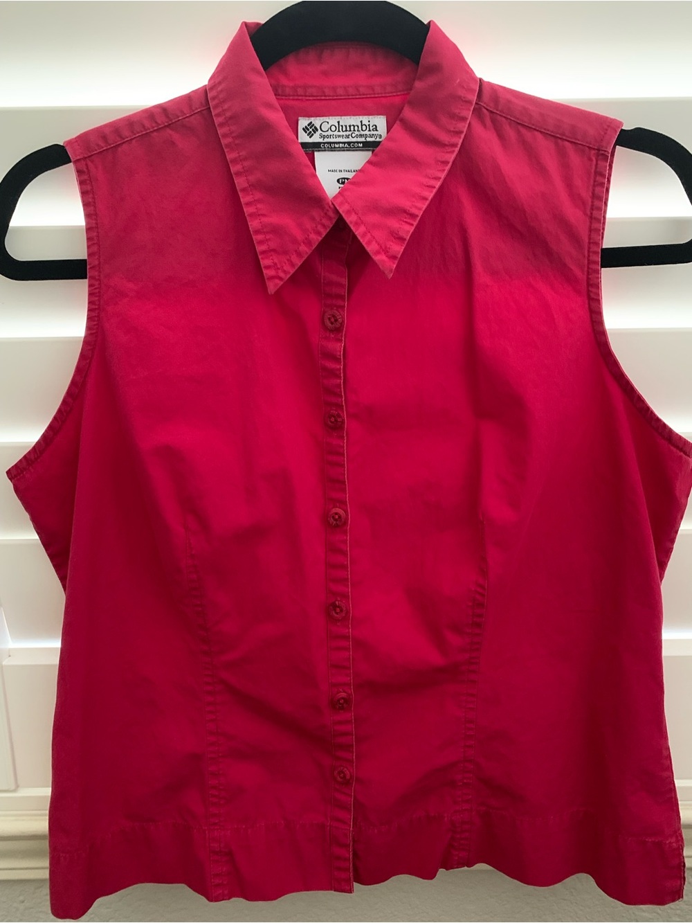 Columbia Women's Sleeveless Button-Up Top in Bright Pink Size: PM